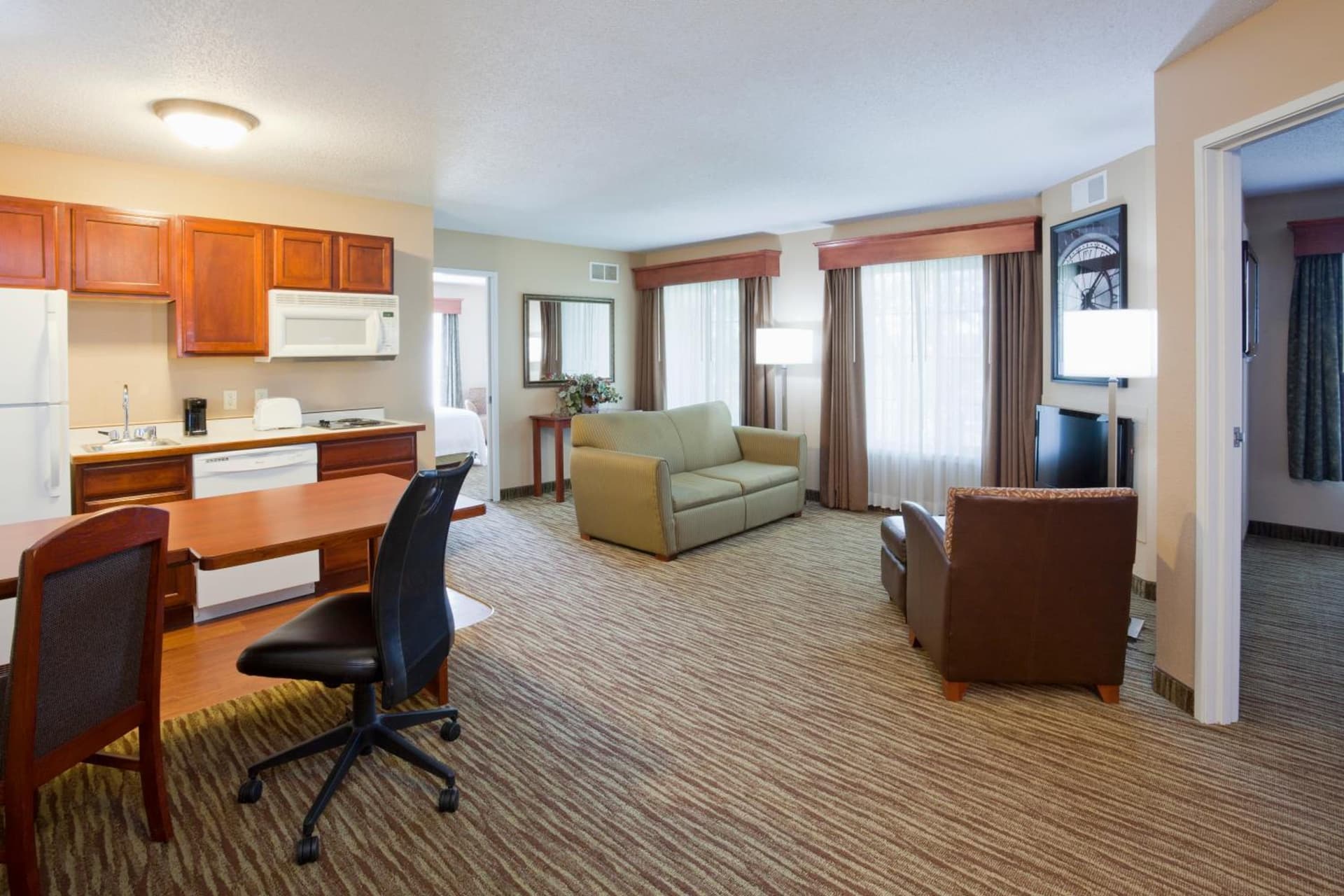 GrandStay Residential Suites Hotel - Eau Claire gallery photo in Eau Claire, WI — image 19