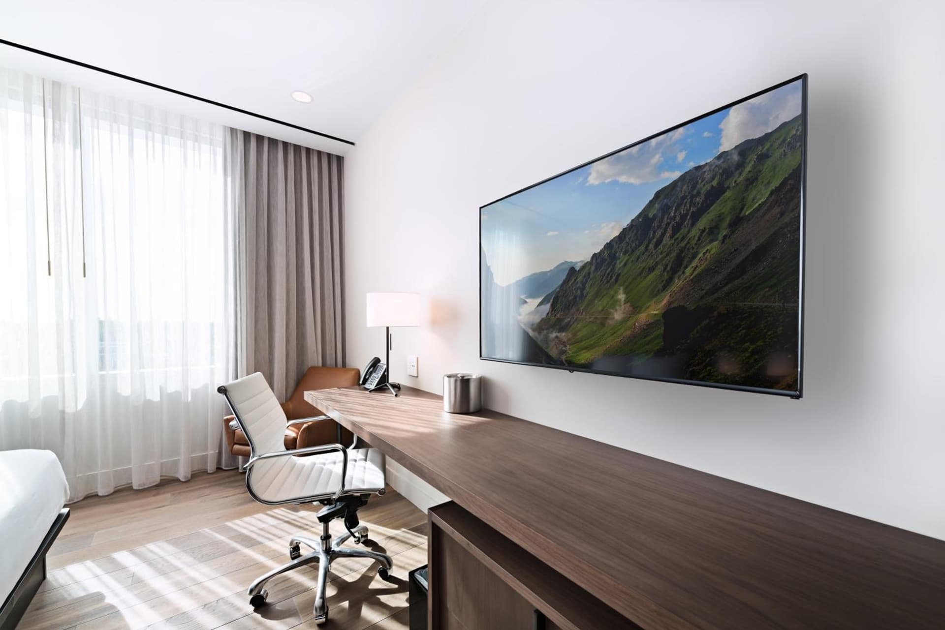 The Hotel at Midtown property views in Chicago, IL — gallery photo 3