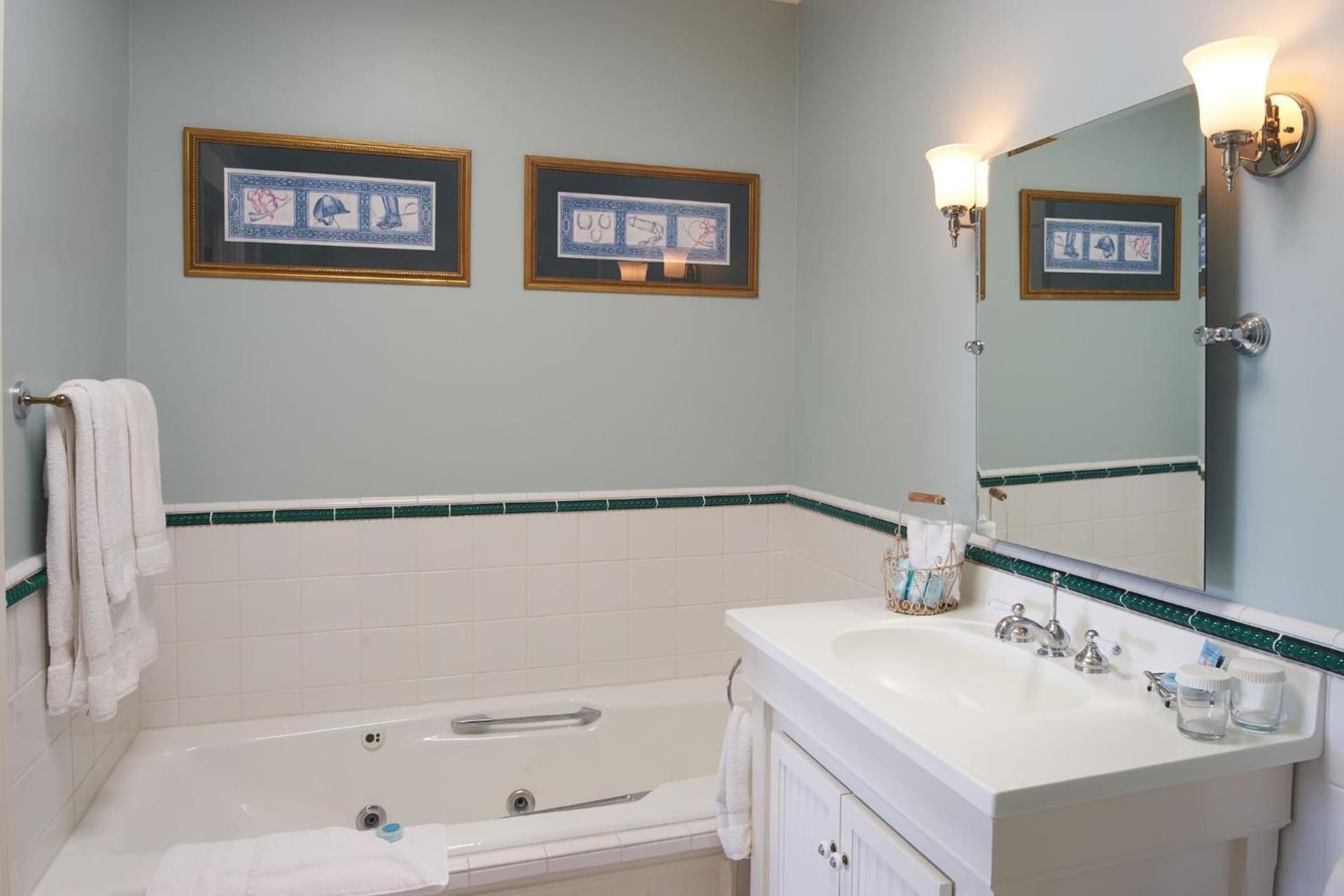 Hotel Mac gallery photo in Richmond, CA — image 53
