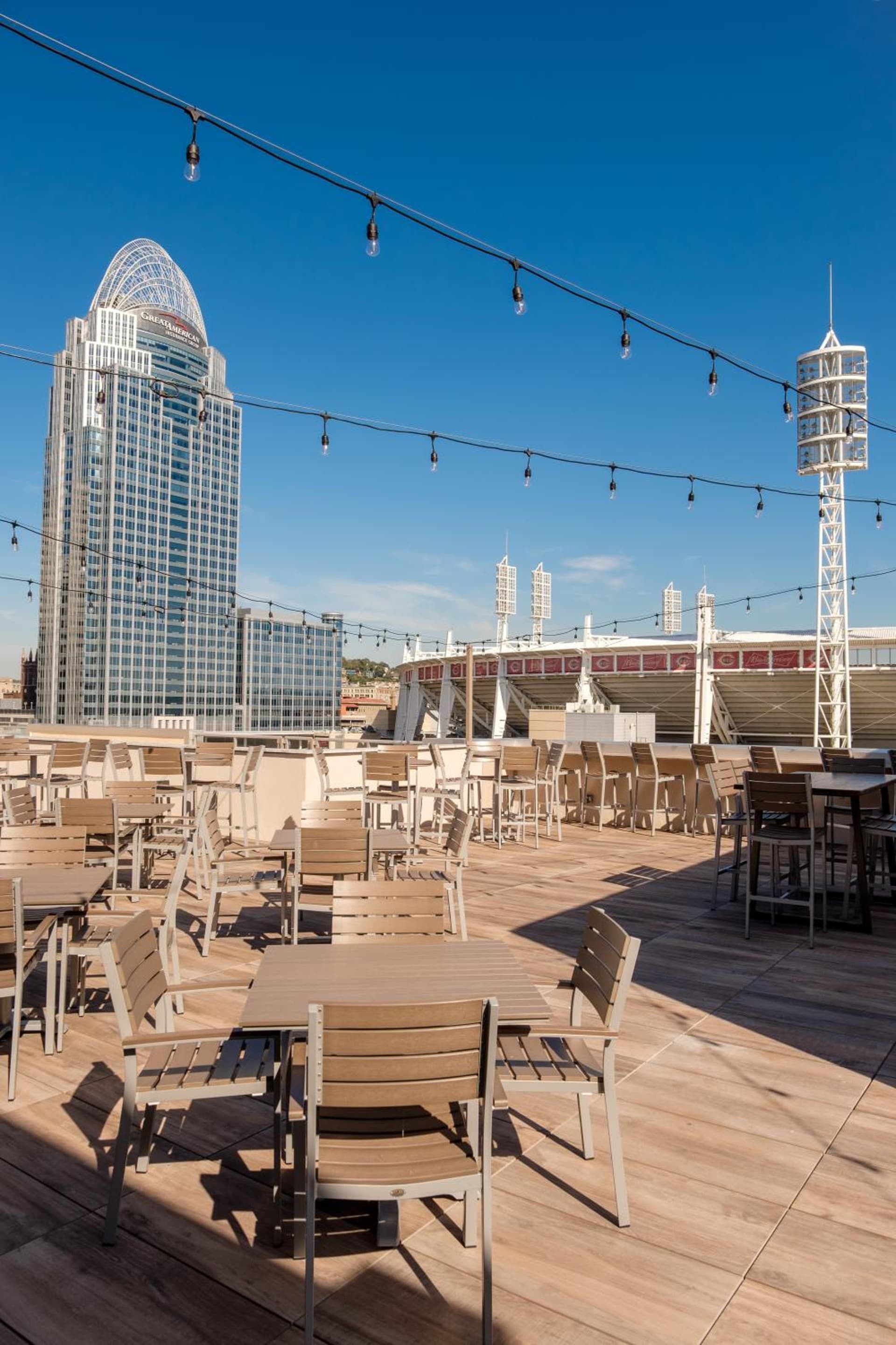 AC Hotel by Marriott Cincinnati at The Banks gallery photo in Cincinnati, OH — image 10