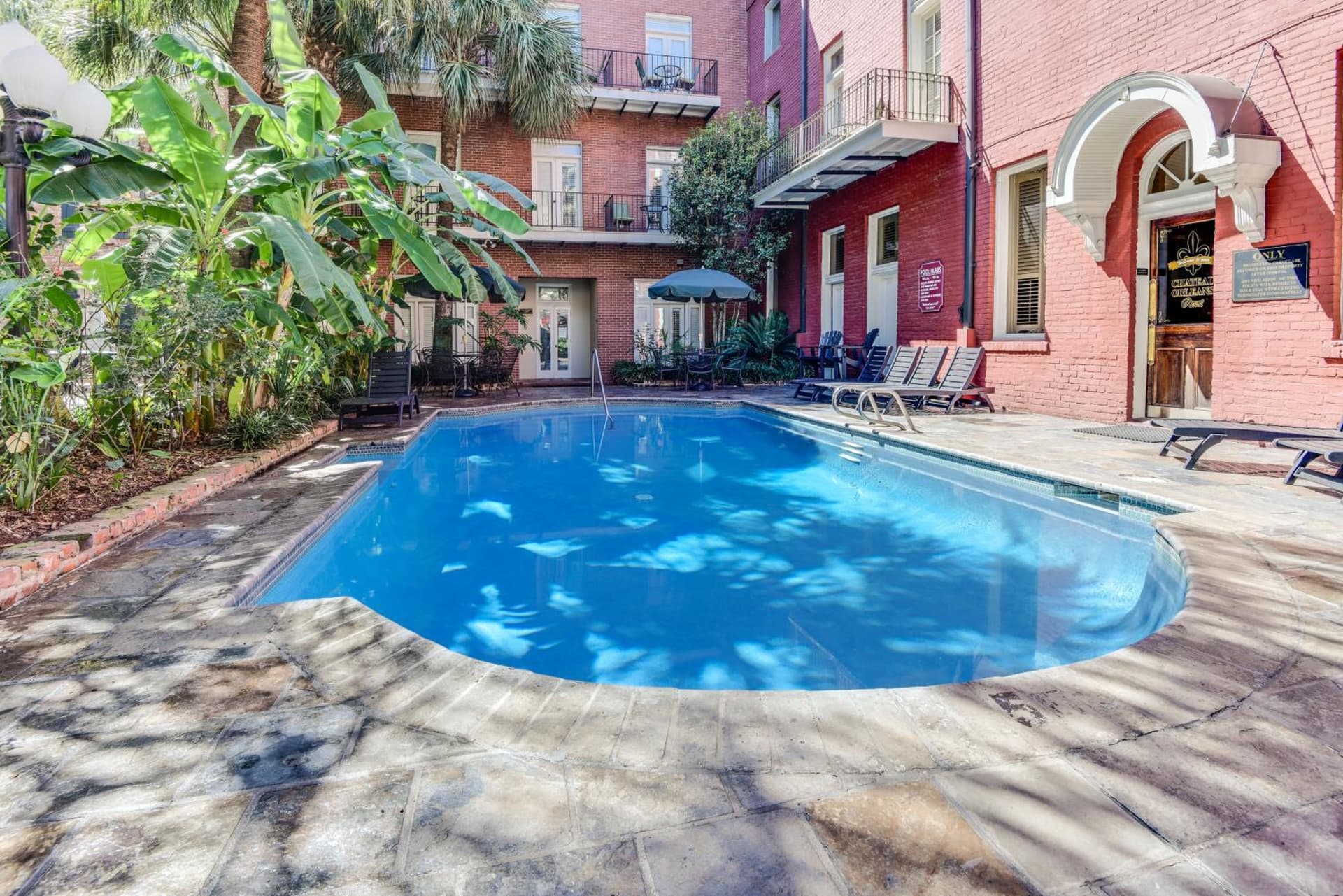 Chateau Orleans property views in New Orleans, LA — gallery photo 3