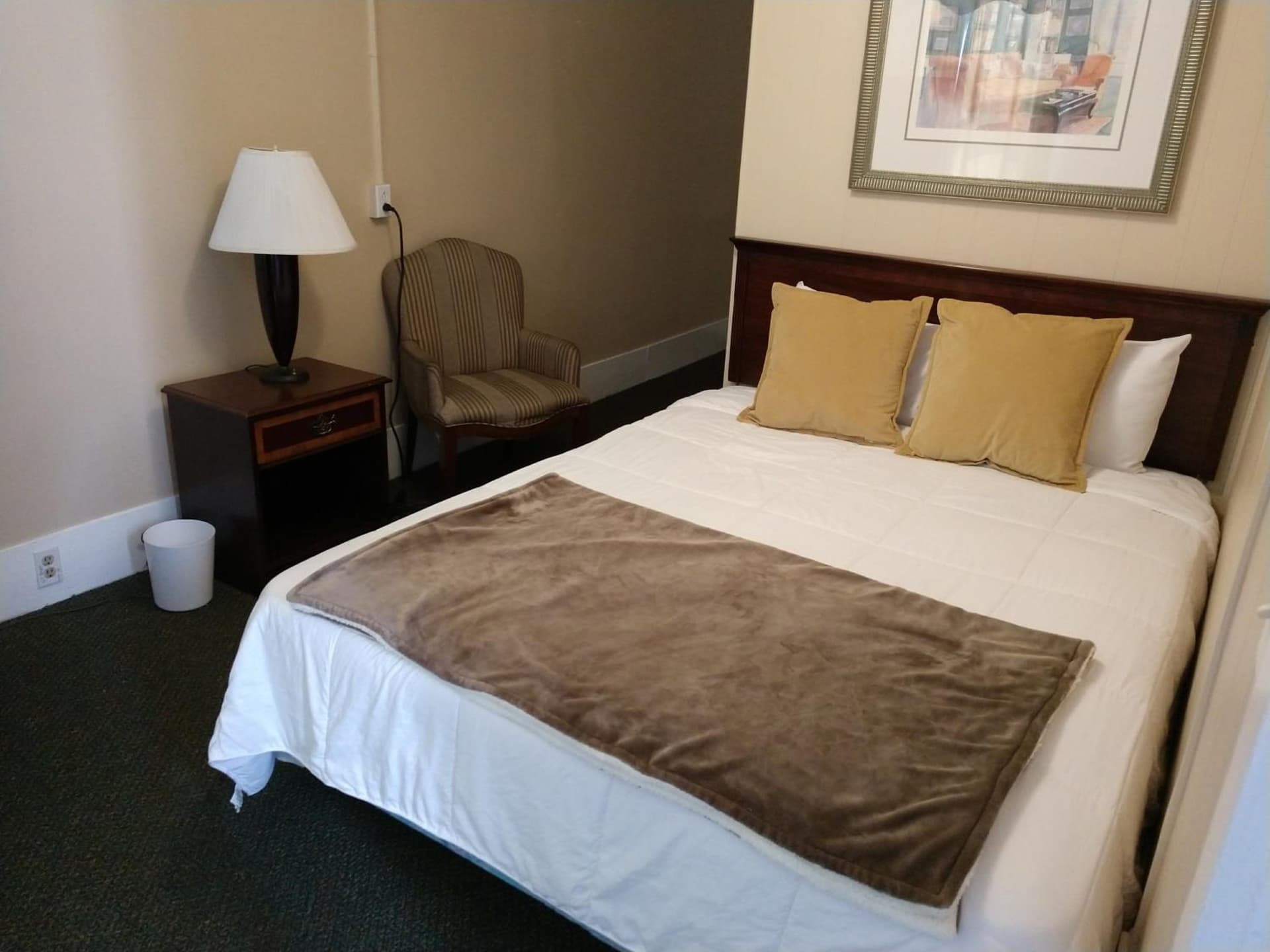 Hotel Wayne gallery photo in Honesdale, PA — image 17