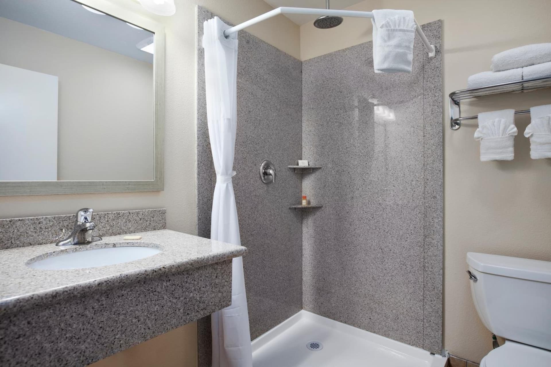 Days Inn by Wyndham Santa Maria gallery photo in Santa Maria, CA — image 16