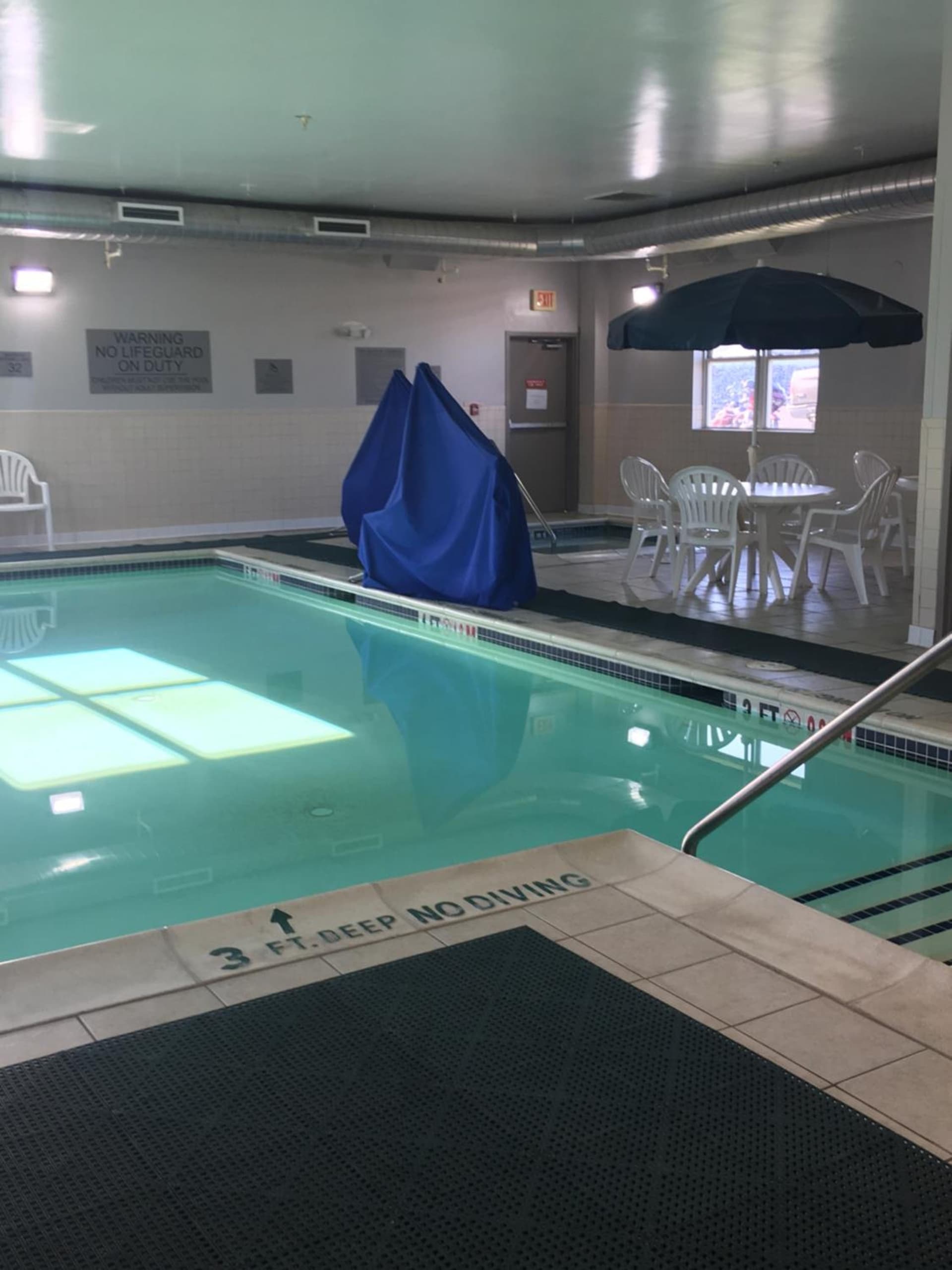 Country Inn & Suites by Radisson, Chambersburg, PA interior in Chambersburg, PA — gallery photo 2