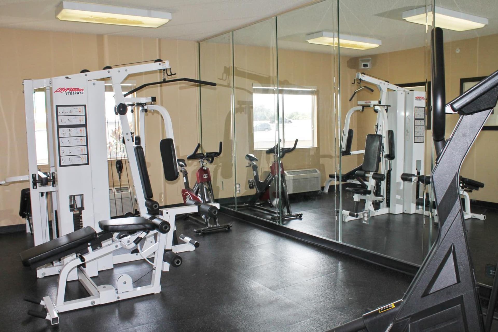 Extended Stay America Select Suites - Houston - Sugar Land gallery photo in Sugar Land, TX — image 4