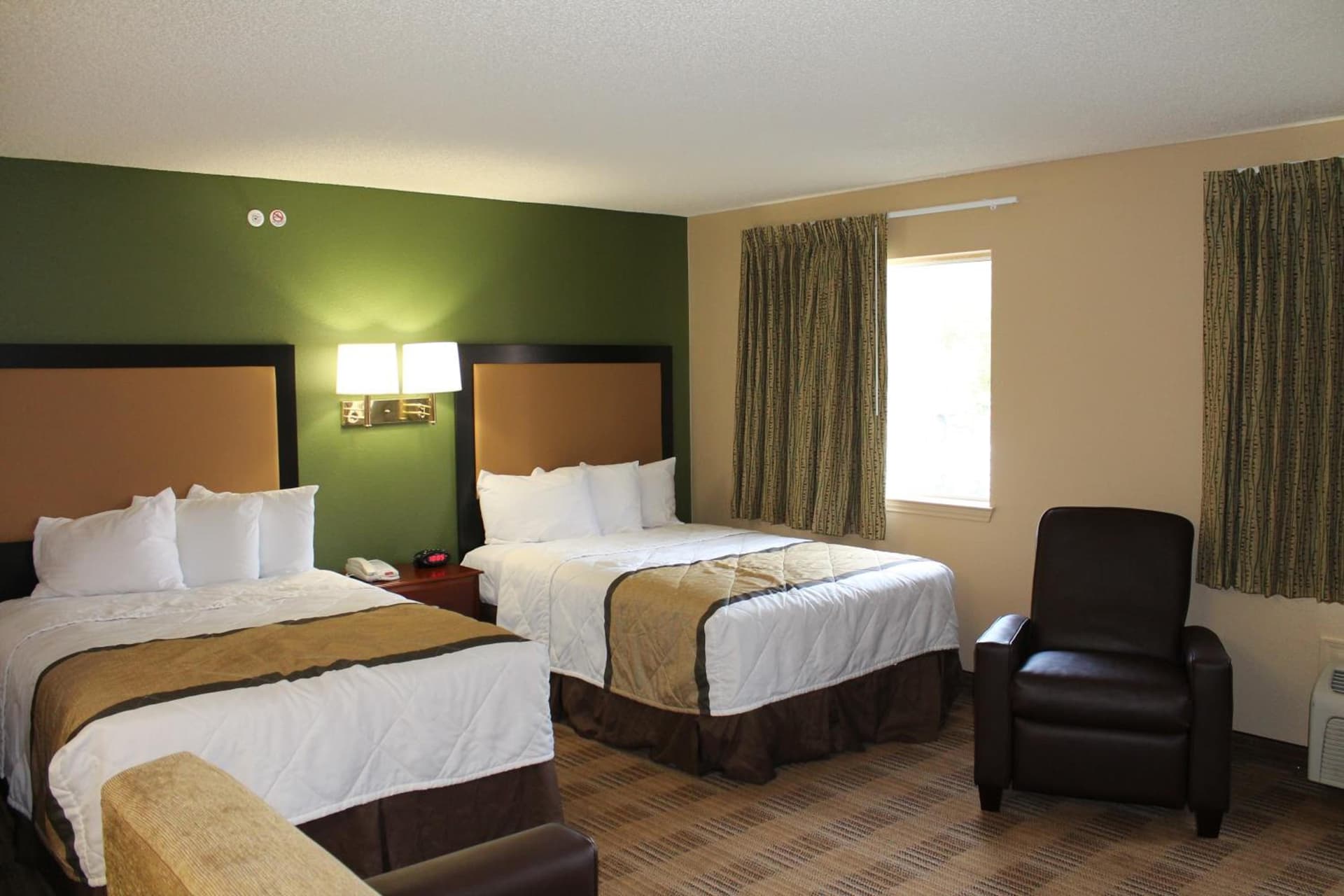 Extended Stay America Select Suites - Houston - Sugar Land gallery photo in Sugar Land, TX — image 5