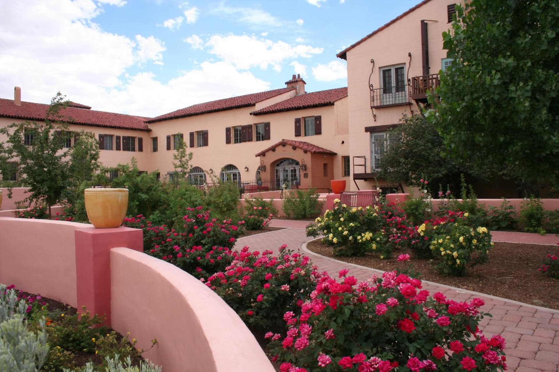 La Posada Hotel and Gardens featured exterior or lobby in Winslow, AZ — similar hotel