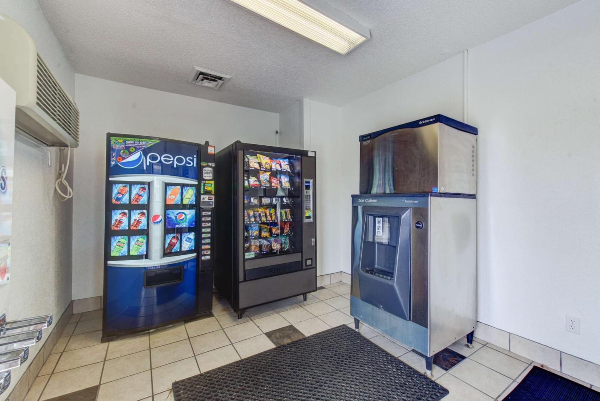 Travelodge by Wyndham Norfolk Airport gallery photo in Norfolk, VA — image 48
