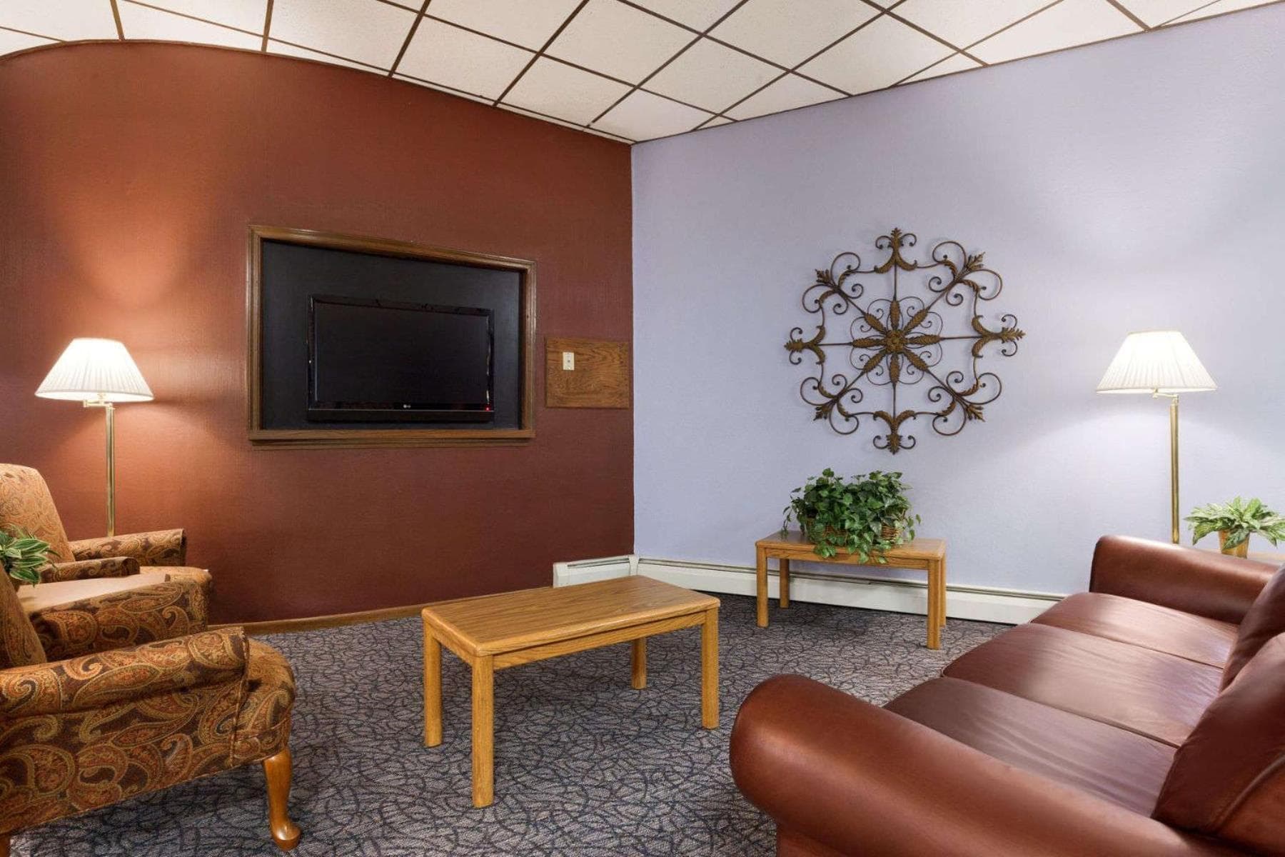 Travelodge by Wyndham Motel of St Cloud interior in Saint Cloud, MN — gallery photo 2
