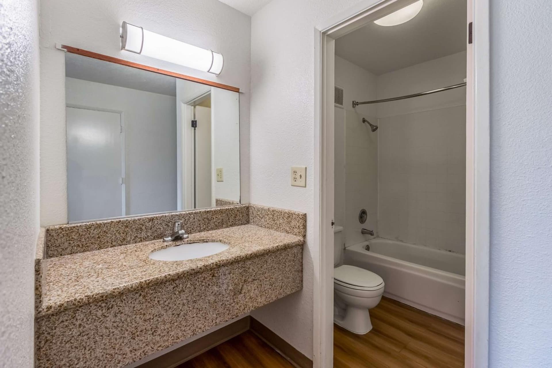 Motel 6-Beaverton, OR gallery photo in Beaverton, OR — image 4