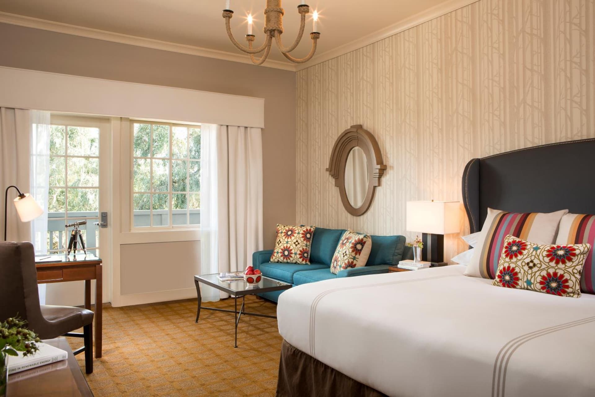 River Terrace Inn interior in Napa, CA — gallery photo 2
