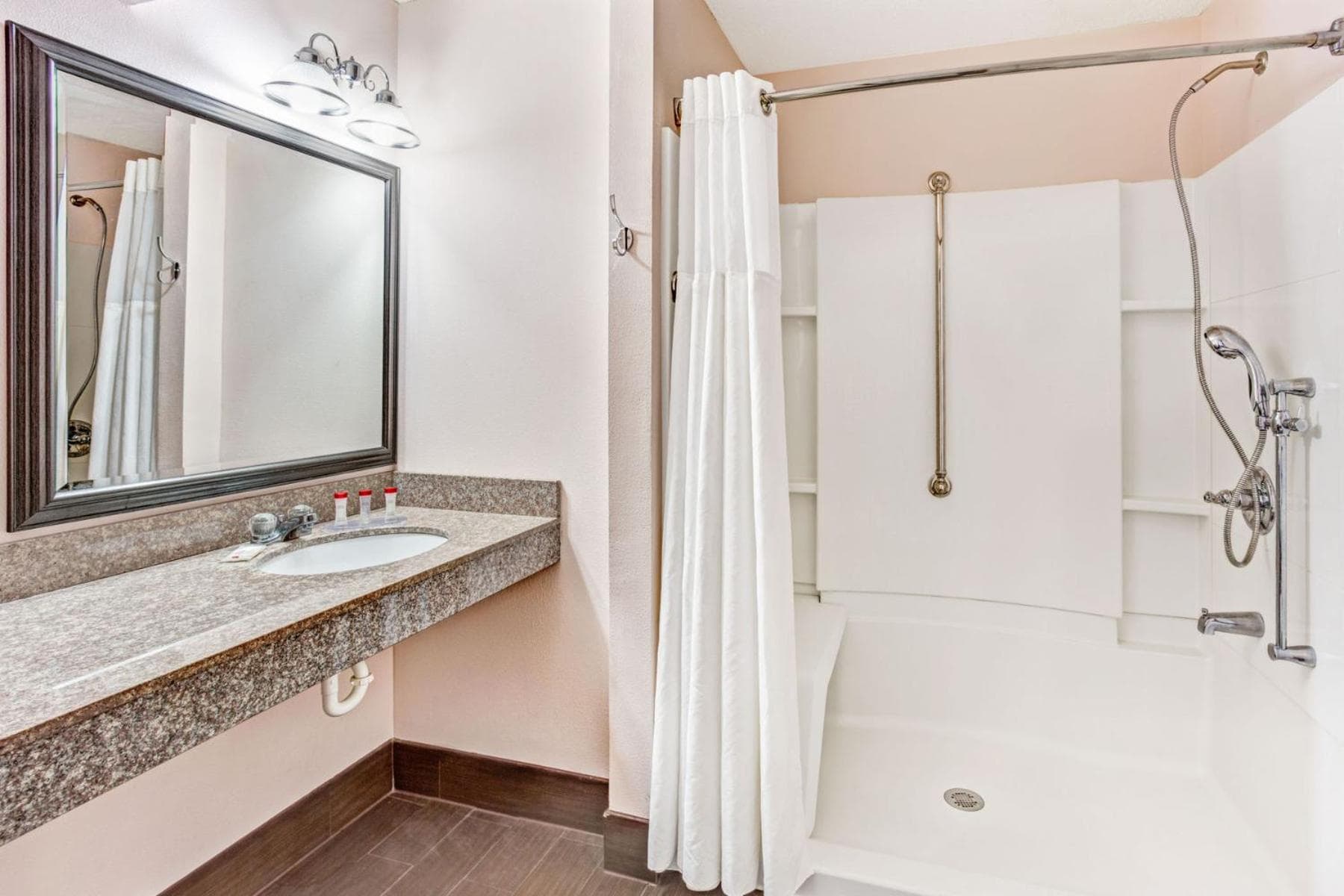 Ramada by Wyndham Murfreesboro interior in Murfreesboro, TN — gallery photo 2