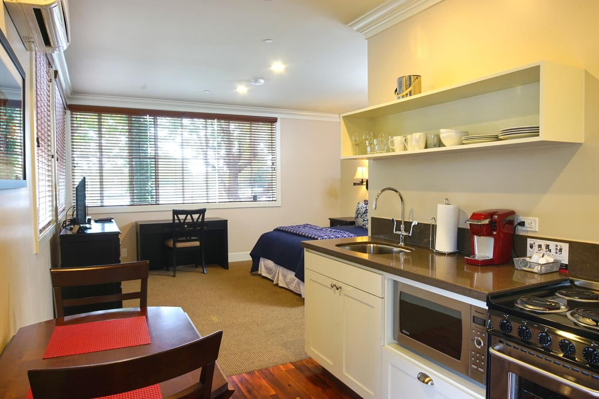 Hotel Mac gallery photo in Richmond, CA — image 80