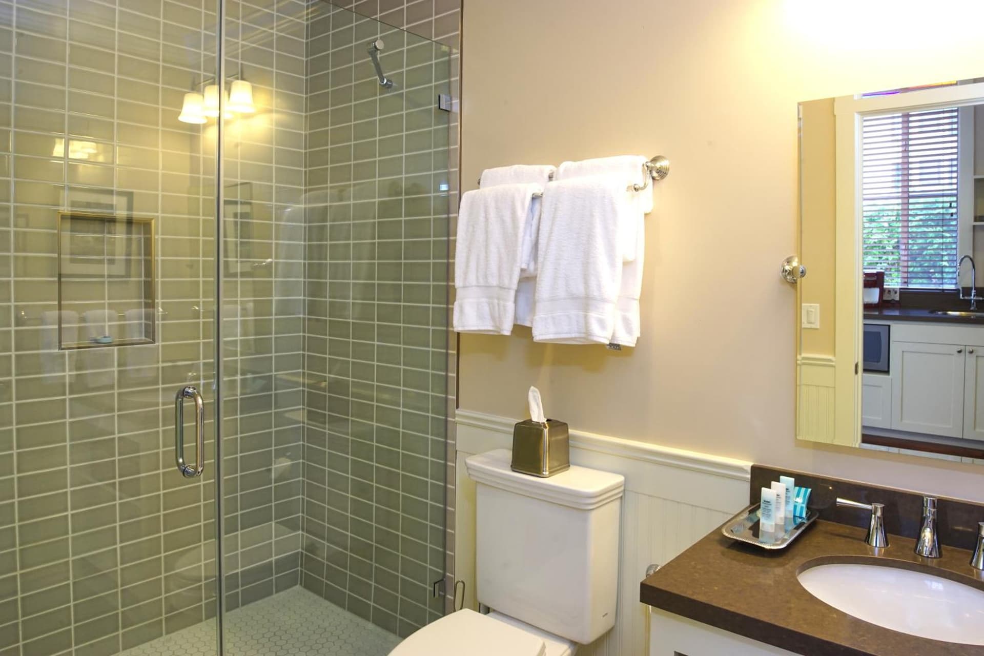 Hotel Mac gallery photo in Richmond, CA — image 34
