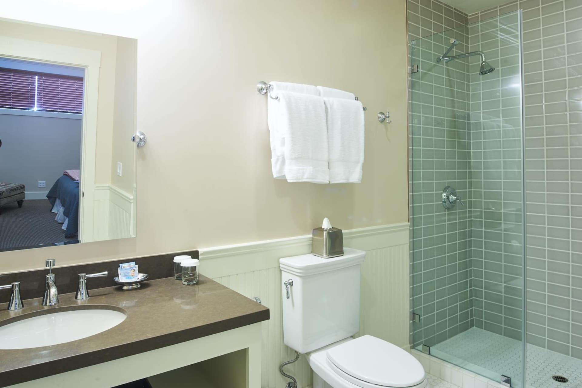 Hotel Mac gallery photo in Richmond, CA — image 19