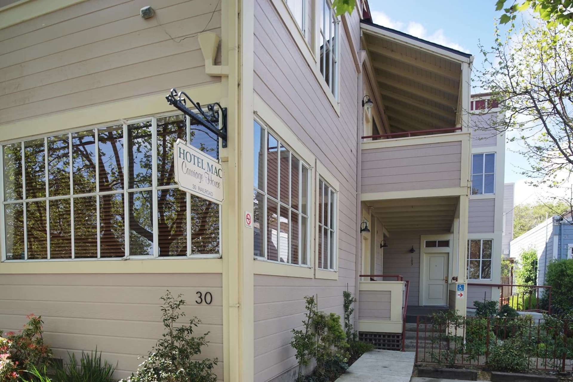 Hotel Mac gallery photo in Richmond, CA — image 60