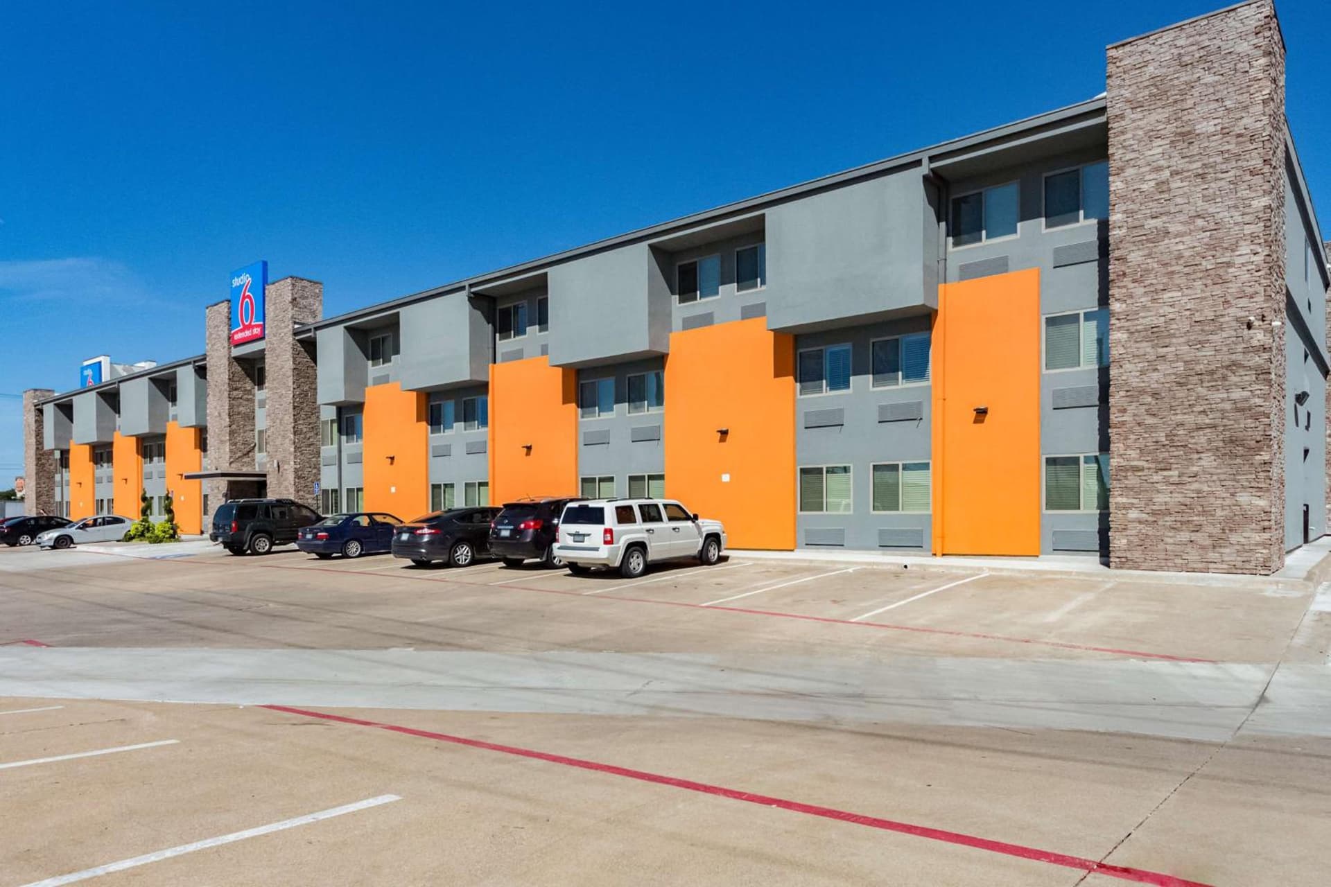Studio 6-Plano, TX featured exterior or lobby in Plano, TX — similar hotel
