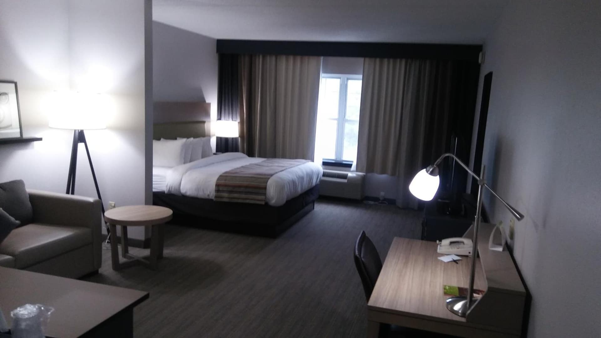 Country Inn & Suites by Radisson, Roanoke, VA gallery photo in Roanoke, VA — image 26