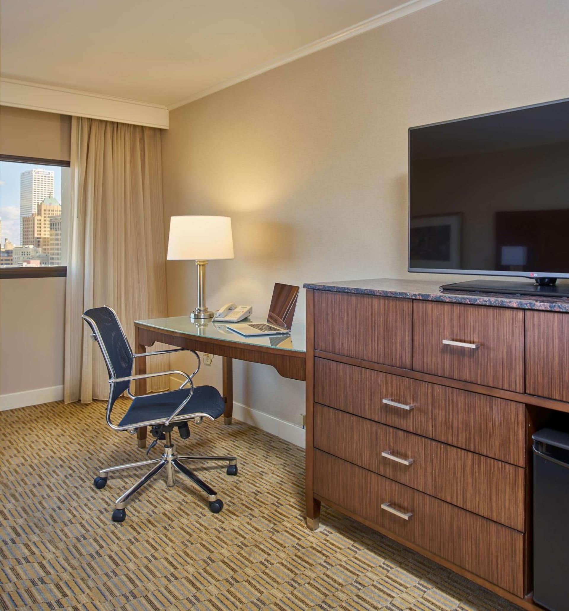 Hyatt Regency Milwaukee gallery photo in Milwaukee, WI — image 6