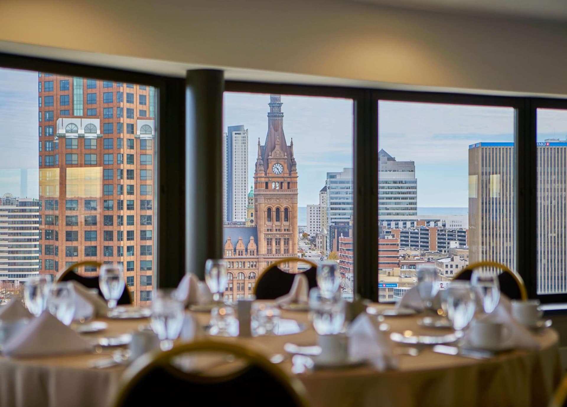 Hyatt Regency Milwaukee gallery photo in Milwaukee, WI — image 15
