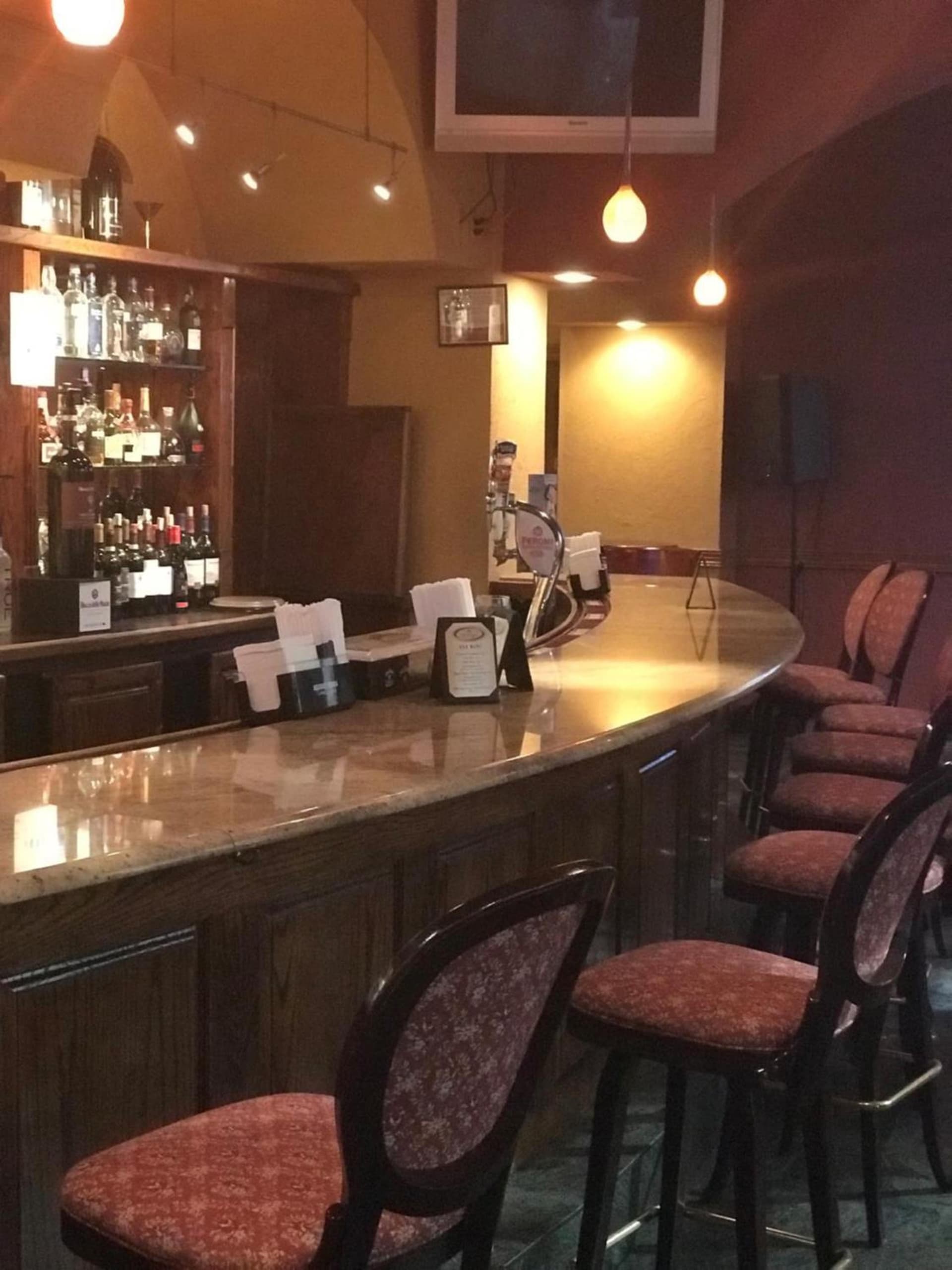 Meadowlands Plaza Hotel interior in Secaucus, NJ — gallery photo 2