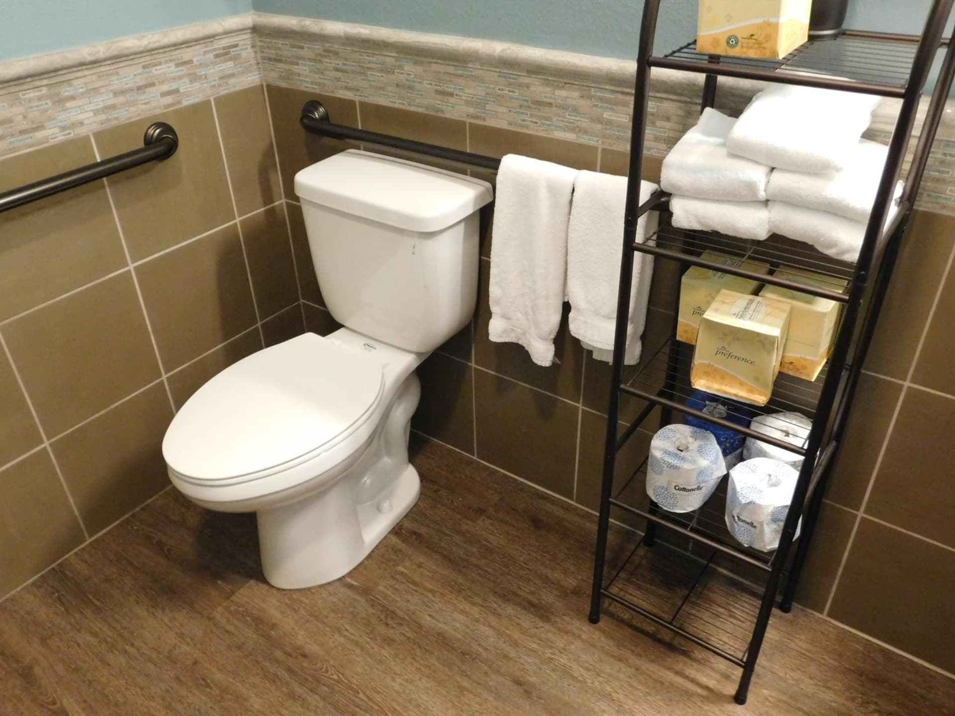Wave Street Inn gallery photo in Monterey, CA — image 24