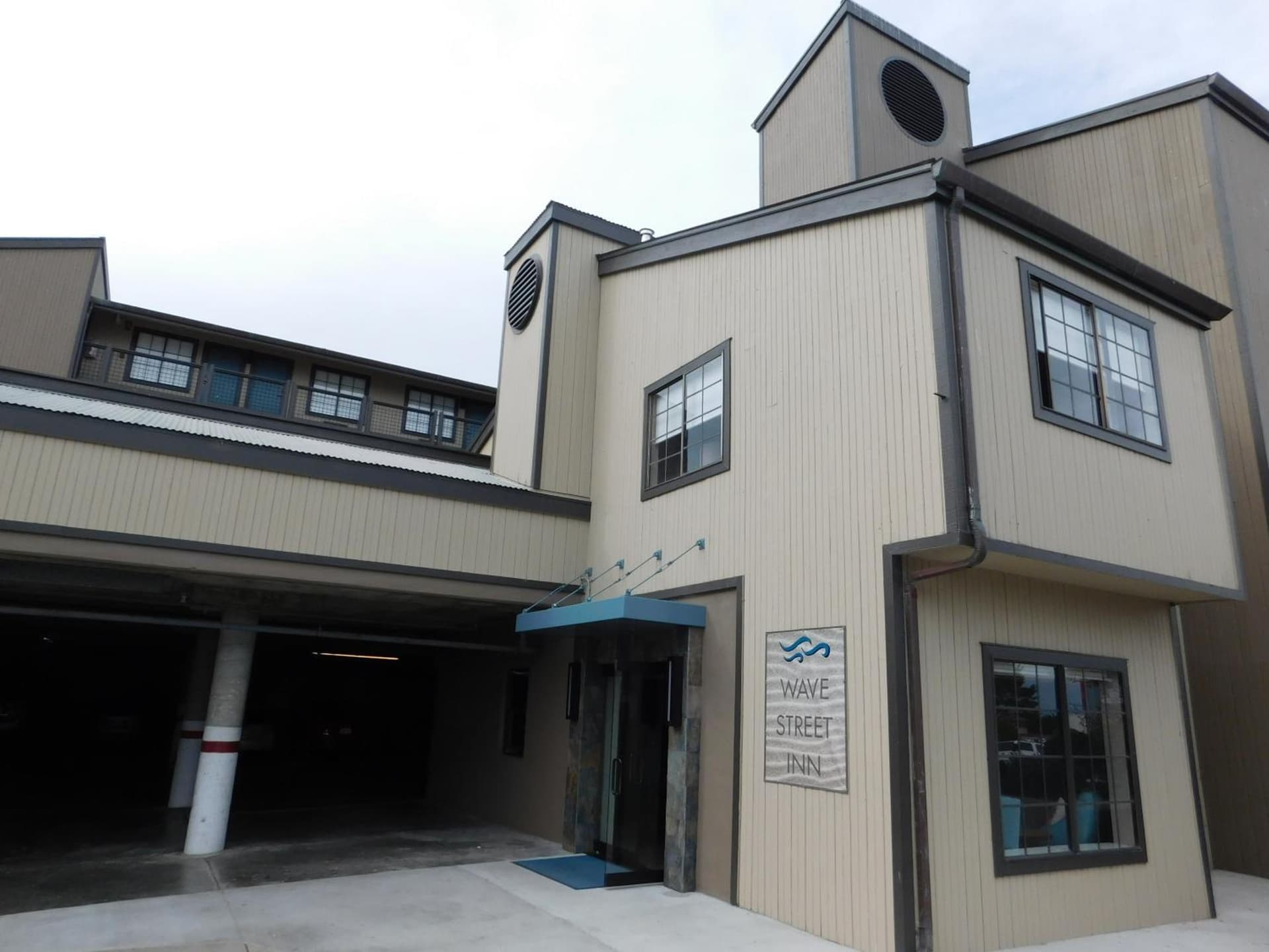 Wave Street Inn gallery photo in Monterey, CA — image 27