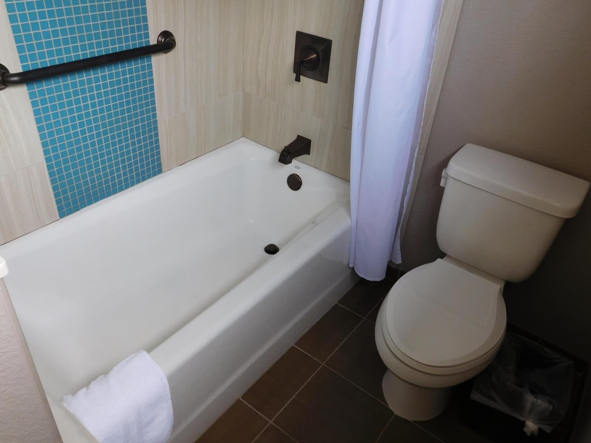 Wave Street Inn gallery photo in Monterey, CA — image 37