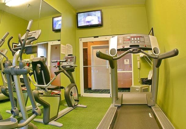 Fairfield Inn Suites Brunswick interior in Brunswick, GA — gallery photo 2