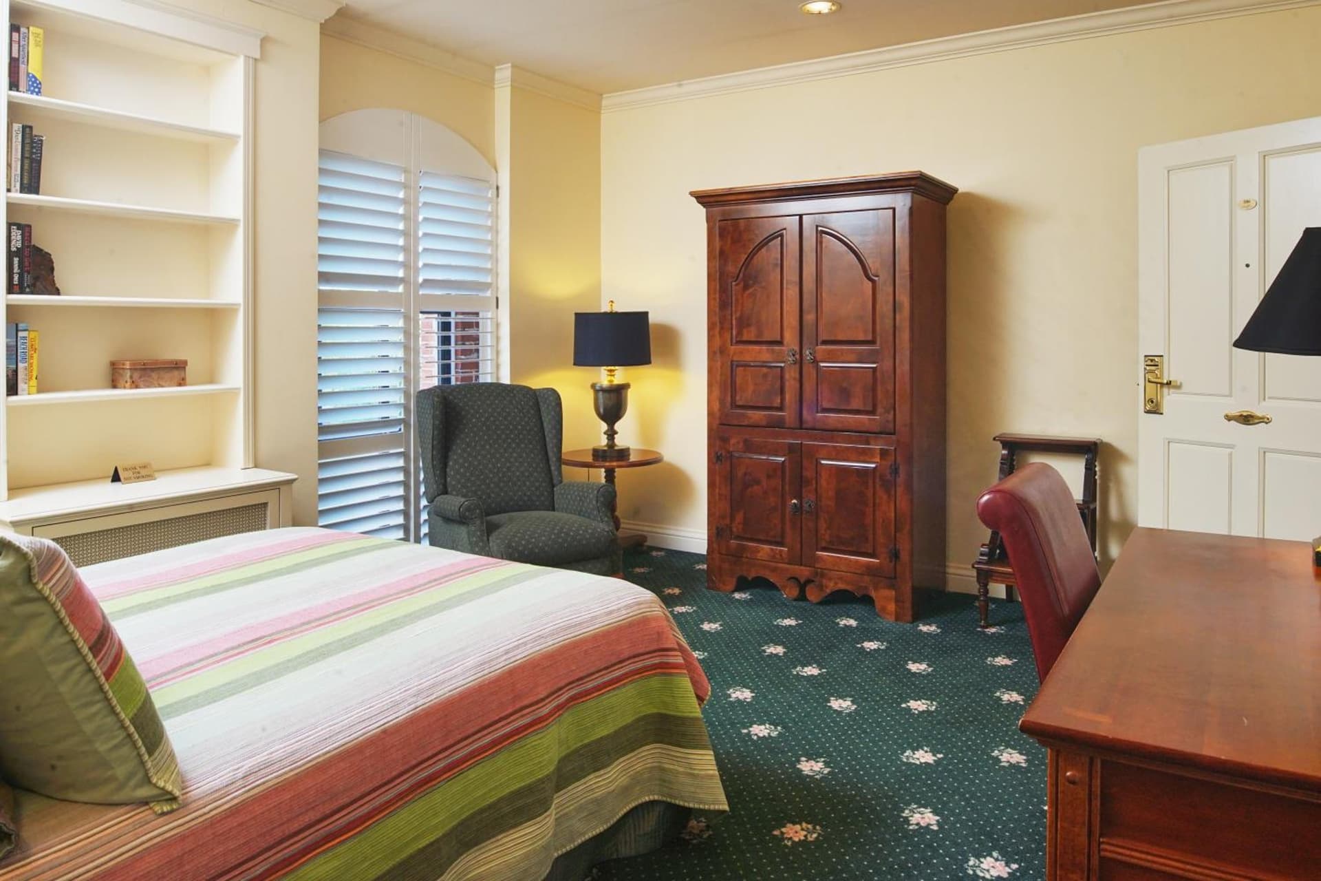 Hotel Mac gallery photo in Richmond, CA — image 17