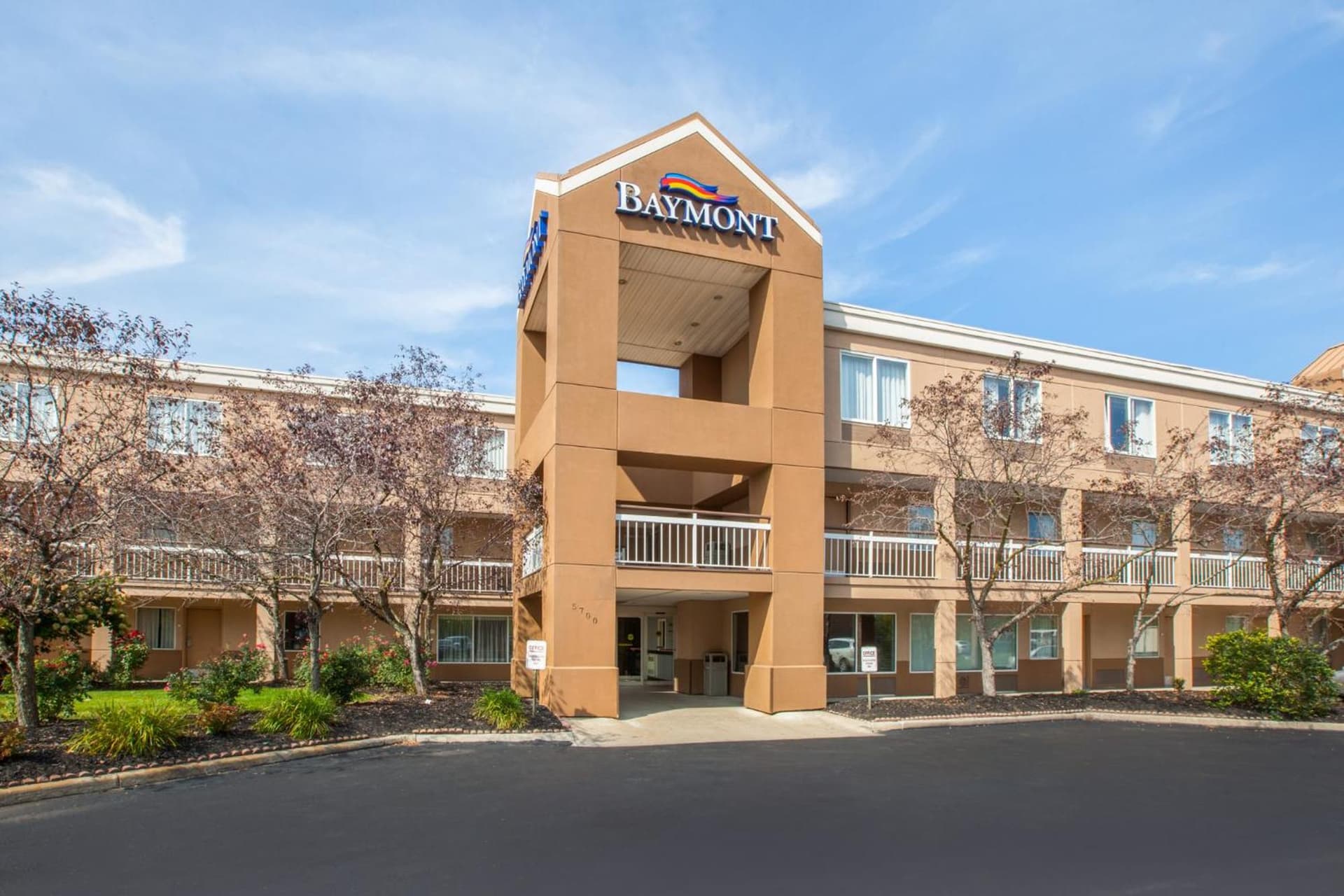 Americas Best Value Inn Canton gallery photo in Canton — image 12