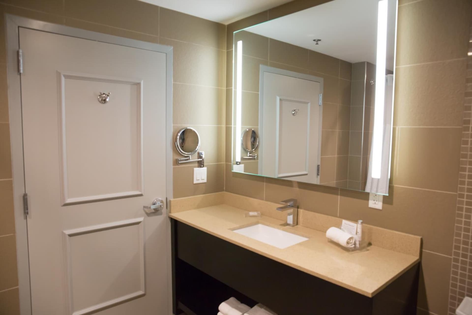 Best Western Premier NYC Gateway Hotel gallery photo in North Bergen — image 26