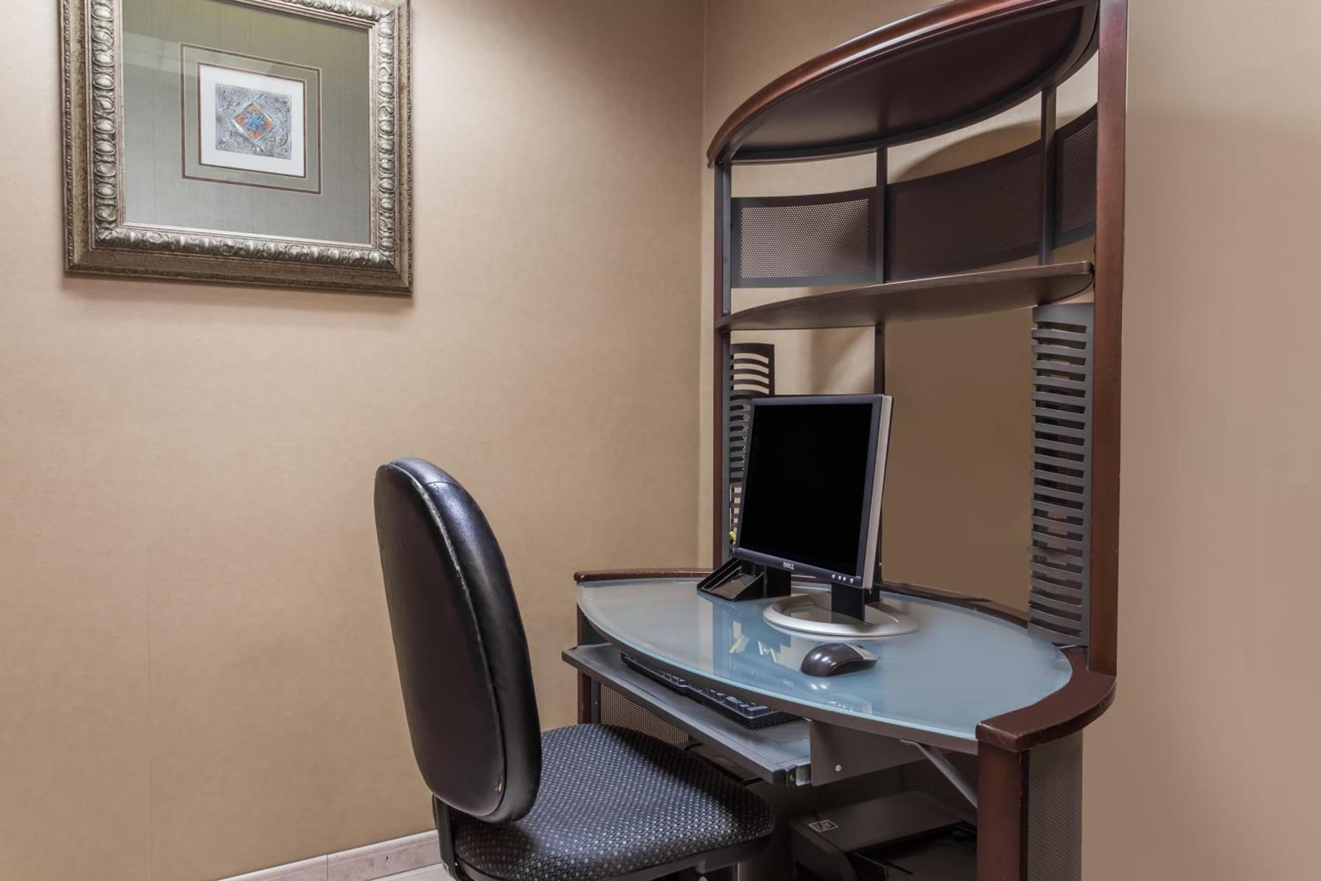 Days Inn & Suites by Wyndham Fort Pierce I-95 gallery photo in Fort Pierce, FL — image 26