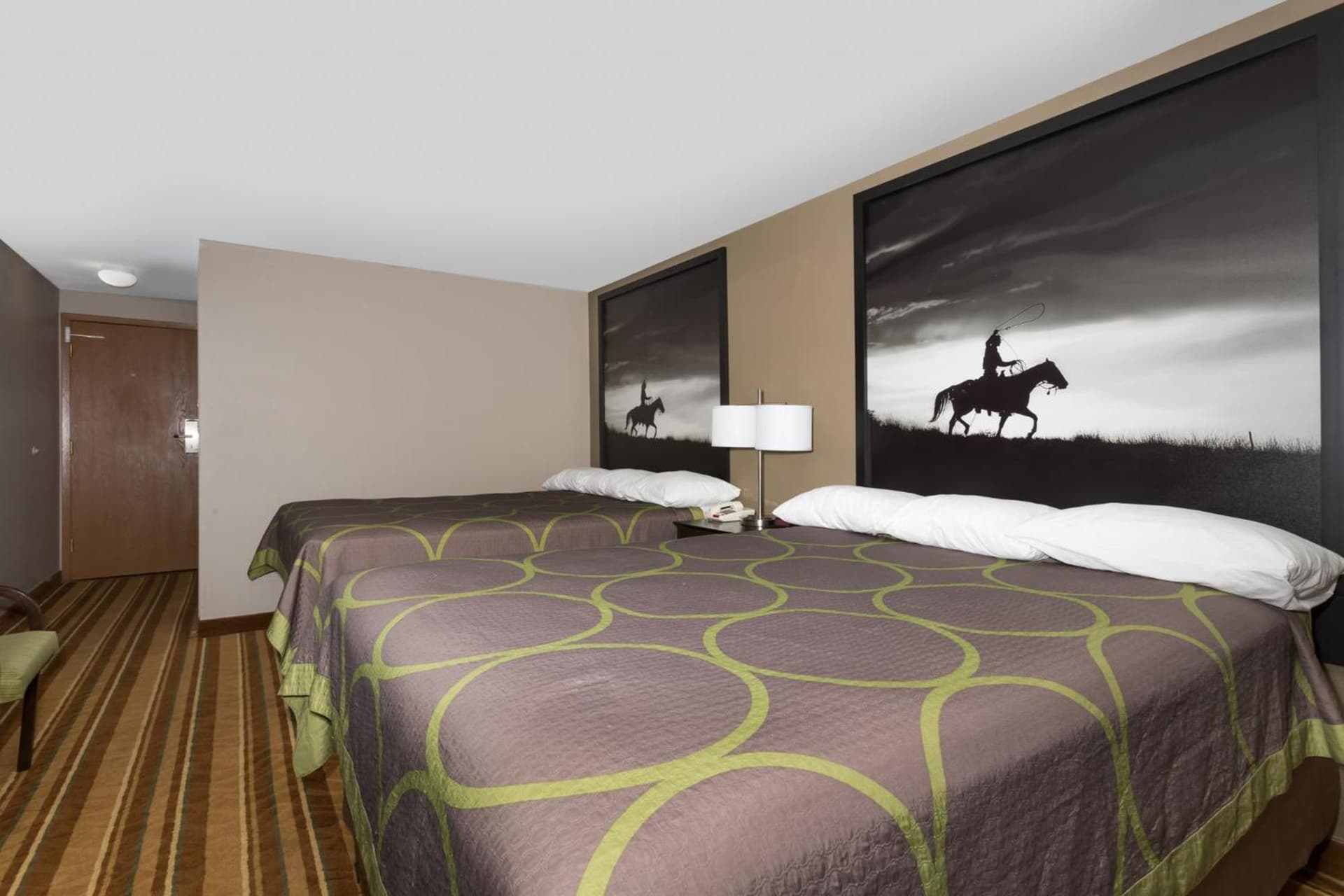 Super 8 by Wyndham Douglas property views in Douglas, WY — gallery photo 3
