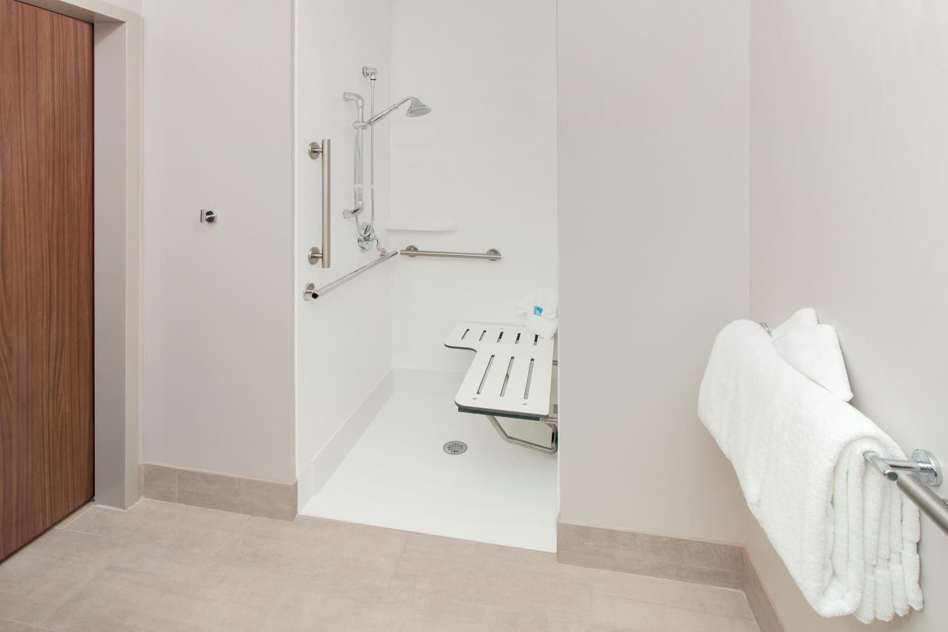 Holiday Inn Express & Suites - Sterling Heights-Detroit Area by IHG gallery photo in Sterling Heights, MI — image 31