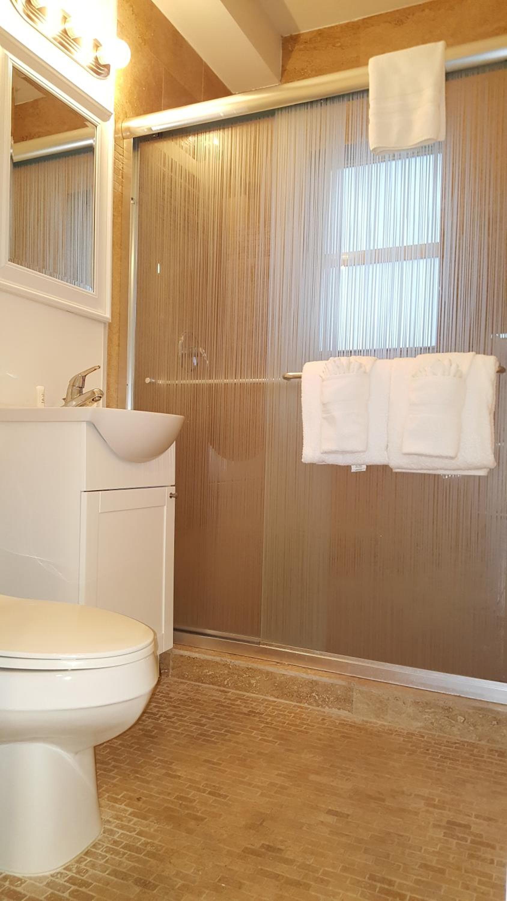 Coral Key Inn gallery photo in Fort Lauderdale, FL — image 9