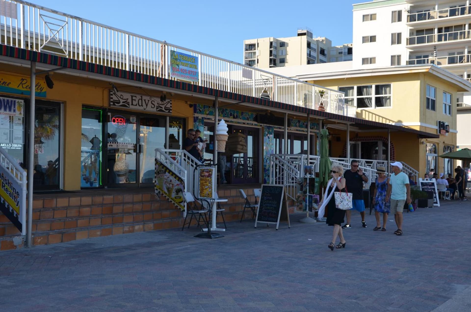La Terrace Oceanfront gallery photo in Hollywood, FL — image 29