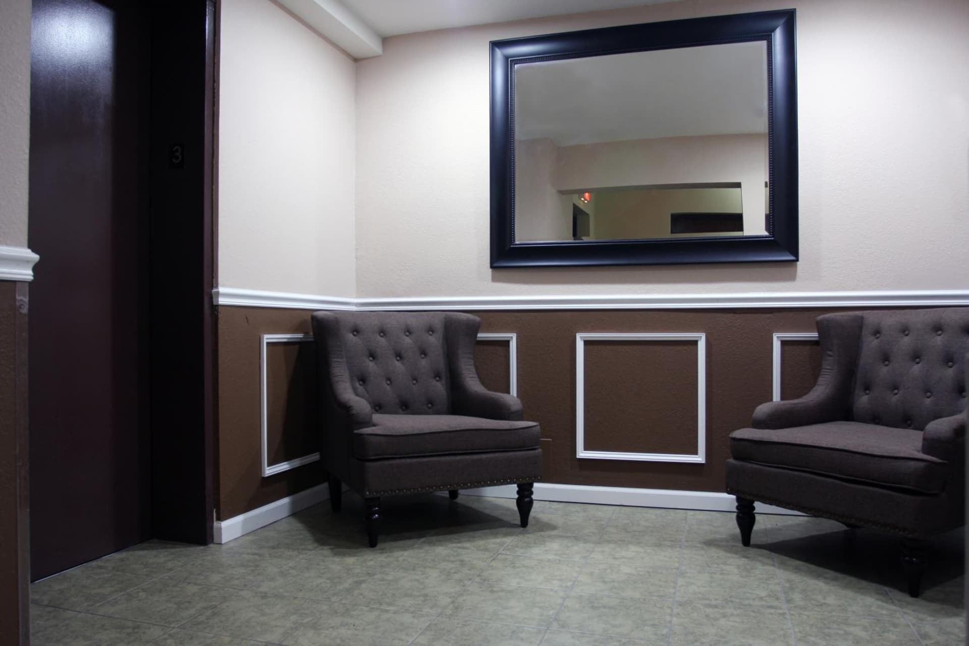 AmericInn by Wyndham Woodstock IL gallery photo in Woodstock, IL — image 10