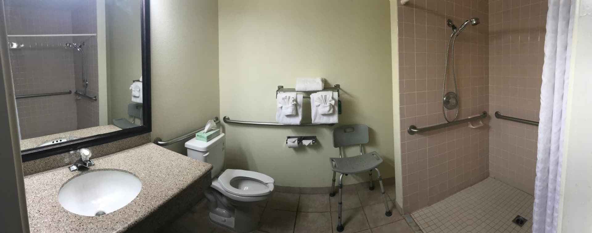 Best Western Plus Villa Del Lago Inn Patterson gallery photo in Patterson, CA — image 21