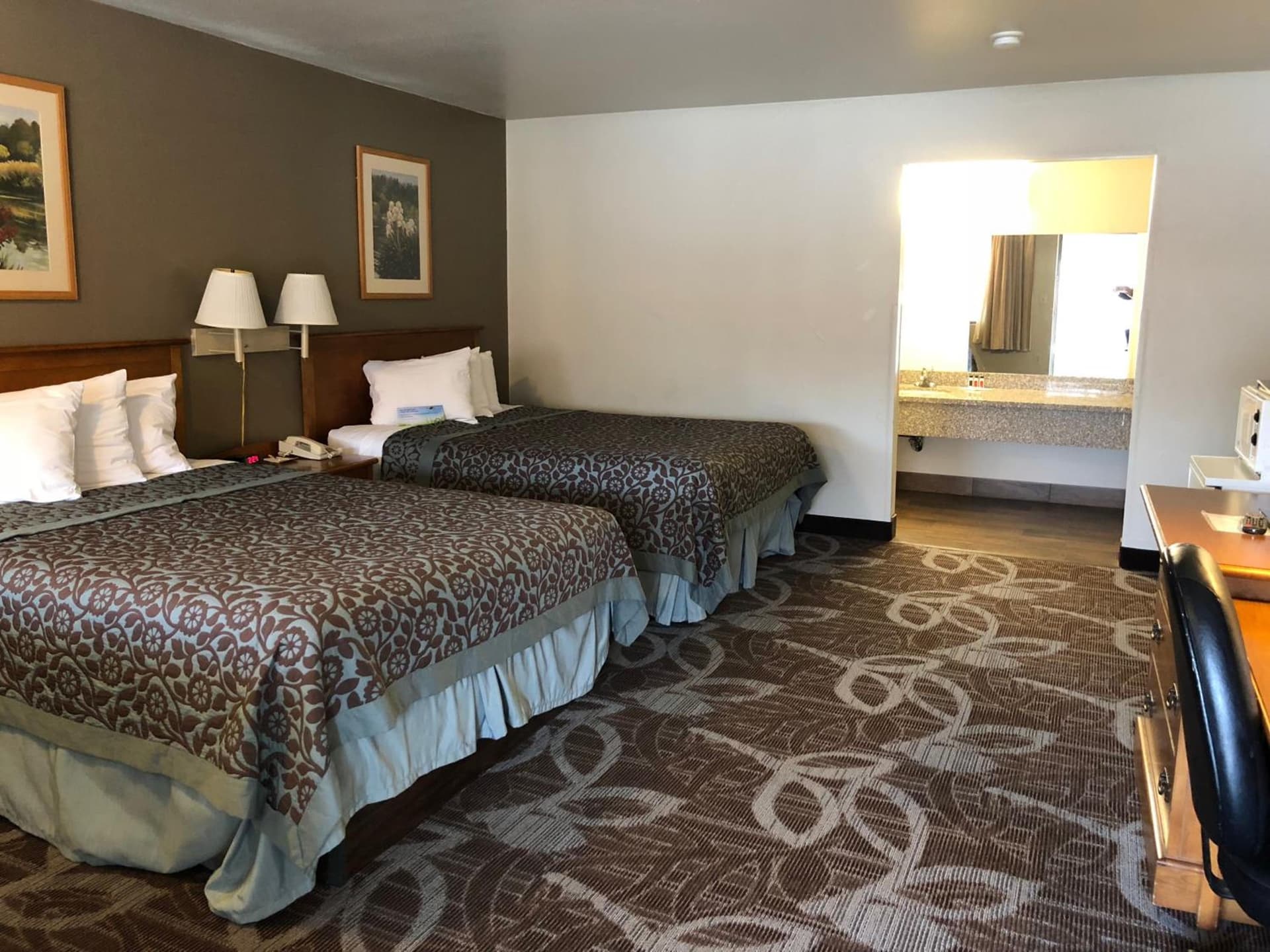 Royal Inn Provo property views in Provo, UT — gallery photo 3