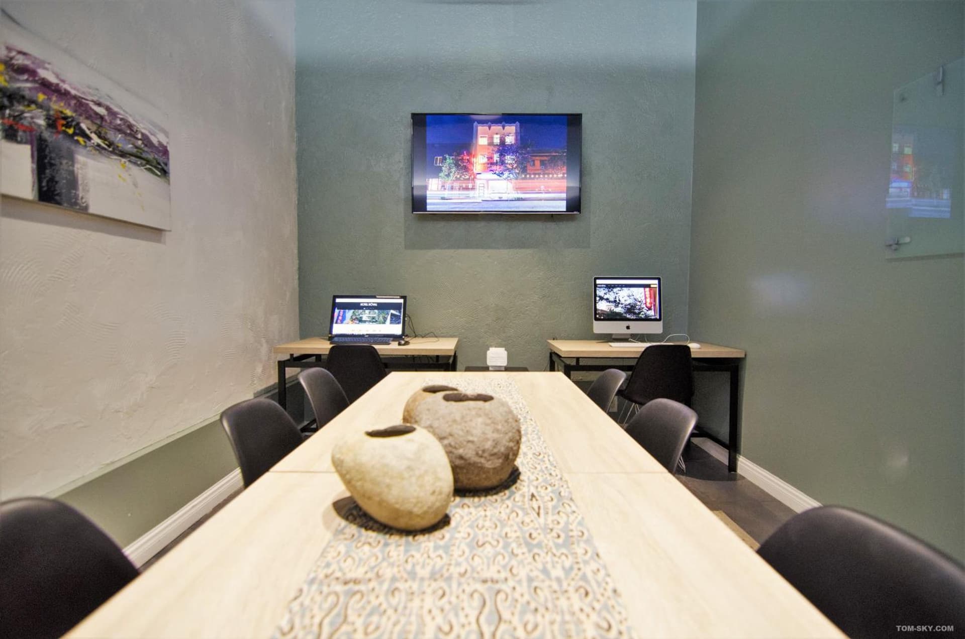 Hotel Royal gallery photo in Long Beach, CA — image 28