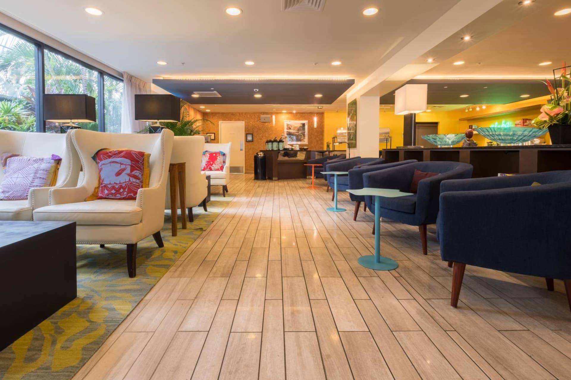 VIVE Hotel Waikiki gallery photo in Honolulu, HI — image 4