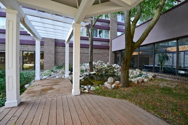 Causeway Bay Hotel gallery photo in Lansing, MI — image 4