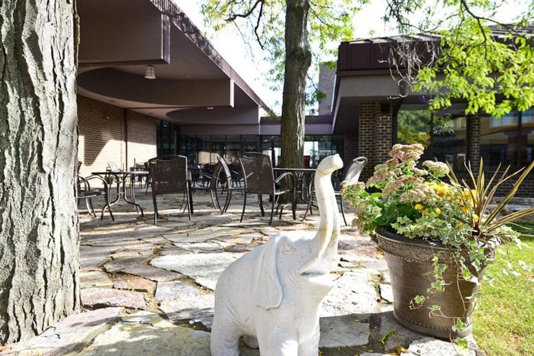 Causeway Bay Hotel gallery photo in Lansing, MI — image 45