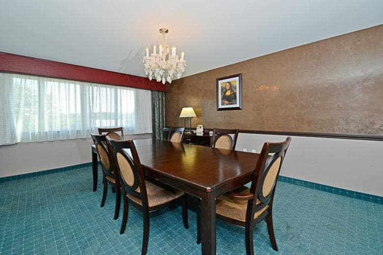 Causeway Bay Hotel gallery photo in Lansing, MI — image 6