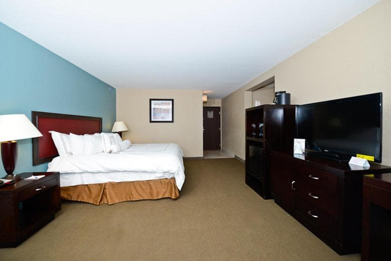 Causeway Bay Hotel gallery photo in Lansing, MI — image 52