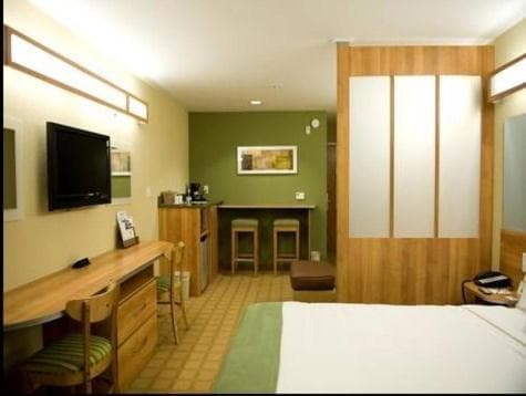 Microtel Inn & Suites by Wyndham Saraland gallery photo in Saraland, AL — image 6
