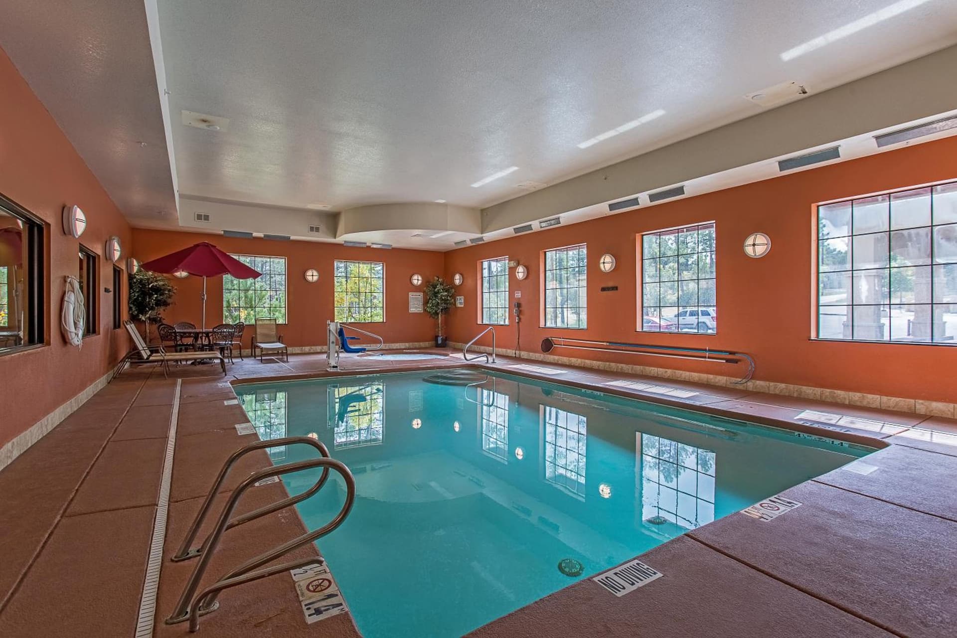 Hotel Ruidoso property views in Ruidoso, NM — gallery photo 3