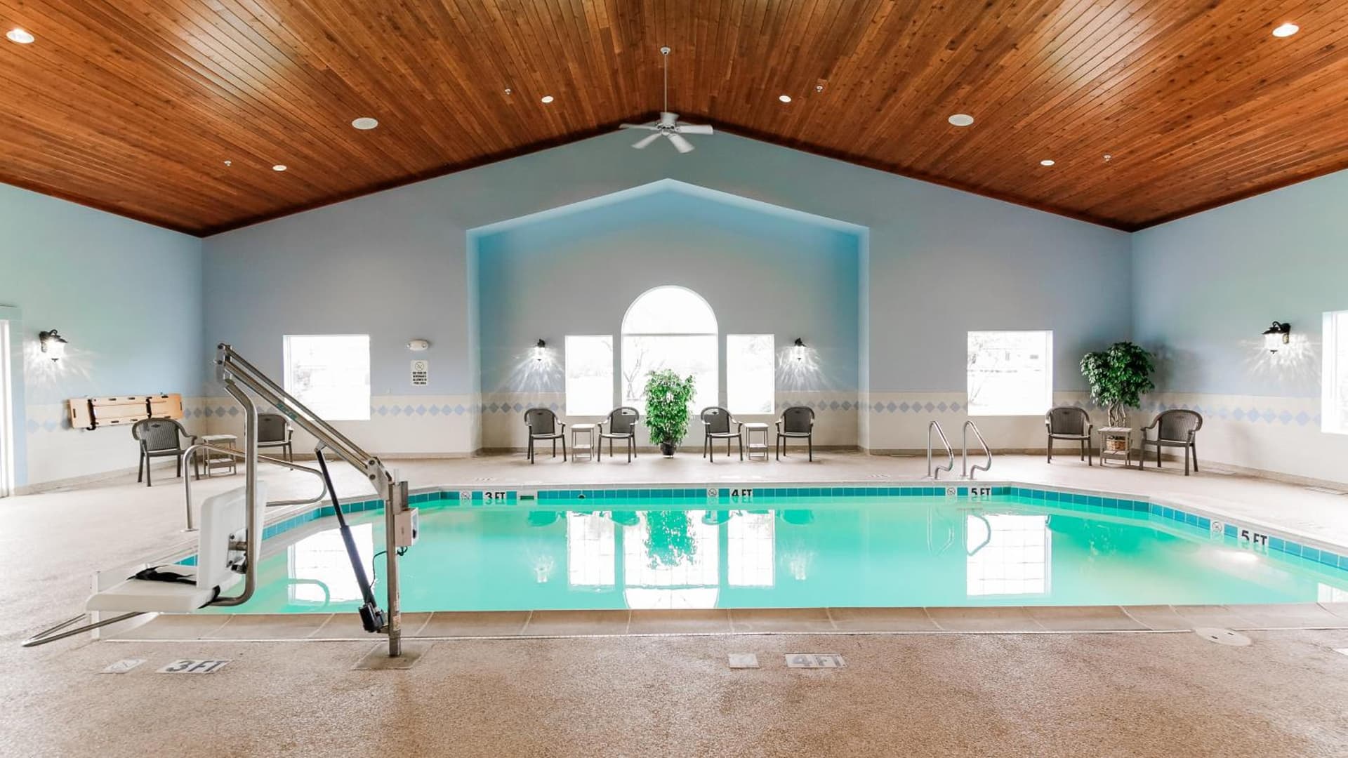 Van Buren Hotel interior in Shipshewana, IN — gallery photo 2
