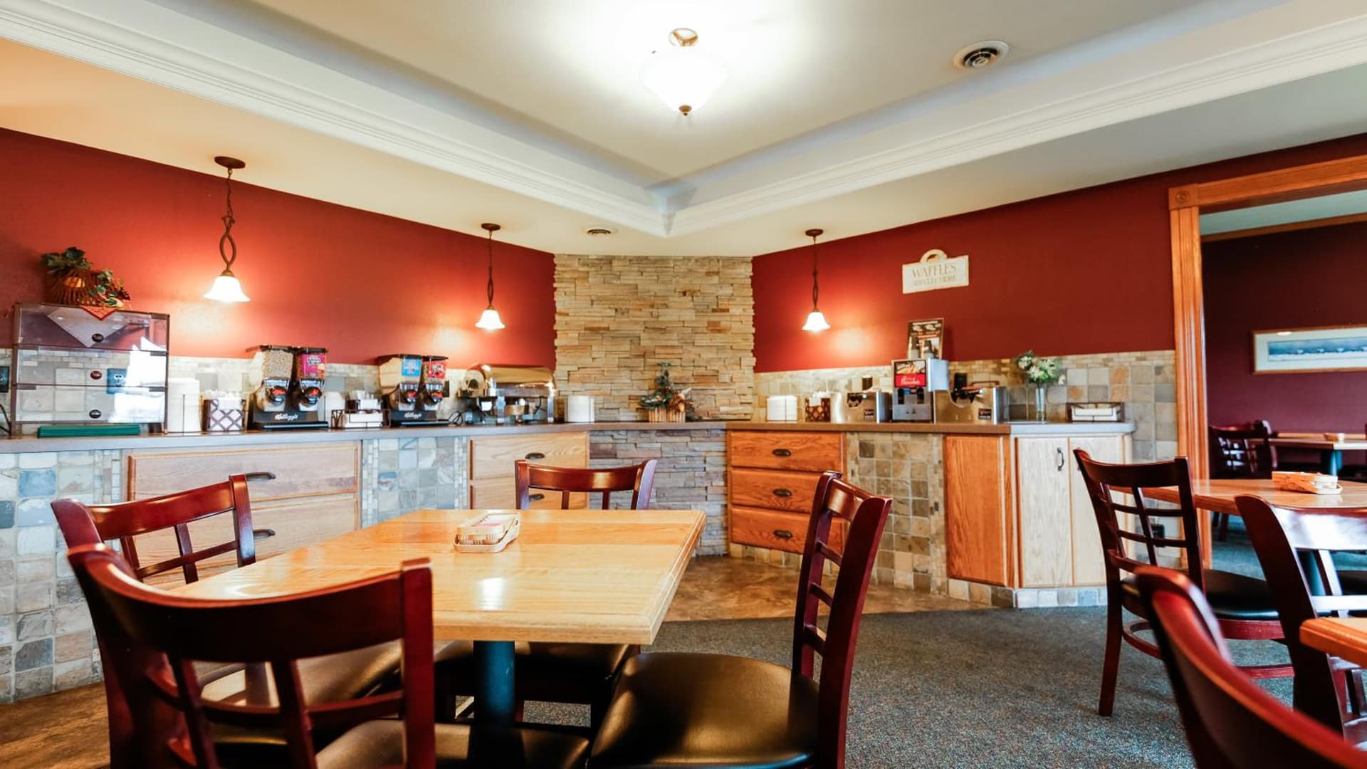 Van Buren Hotel gallery photo in Shipshewana, IN — image 11